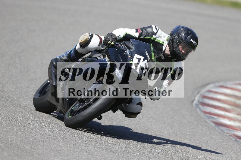 /Archiv-2025/12 30.04.2025 Speer Racing ADR/Gruppe gruen/12